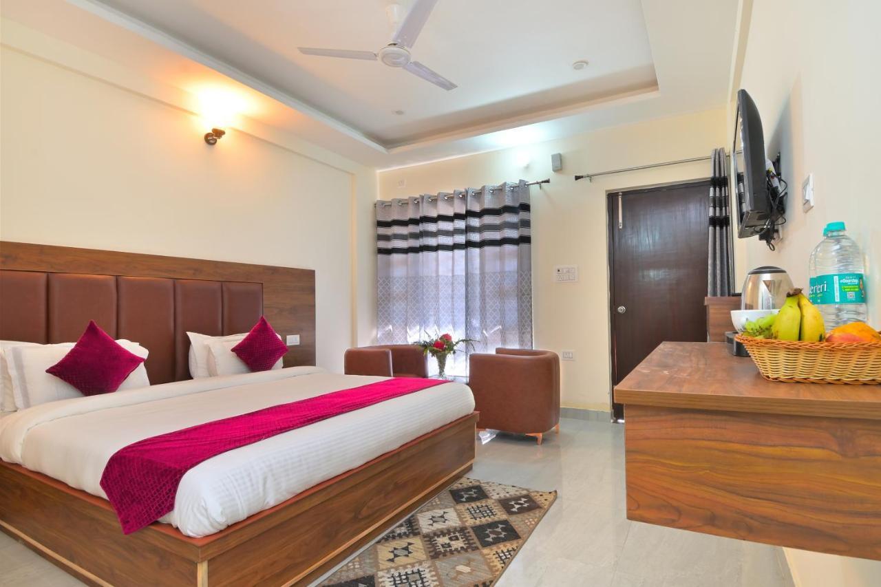 La Riqueza Dhanolti View # Near To Eco Park & Surkanda Devi Temple # Mountain View Rooms With Balcony # Big Parking # Customer Favourite Hotel Данаулти Екстериор снимка