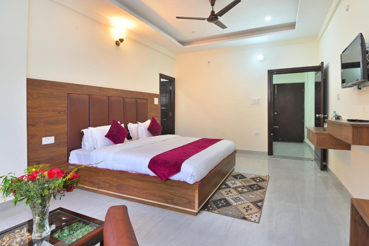 La Riqueza Dhanolti View # Near To Eco Park & Surkanda Devi Temple # Mountain View Rooms With Balcony # Big Parking # Customer Favourite Hotel Данаулти Екстериор снимка
